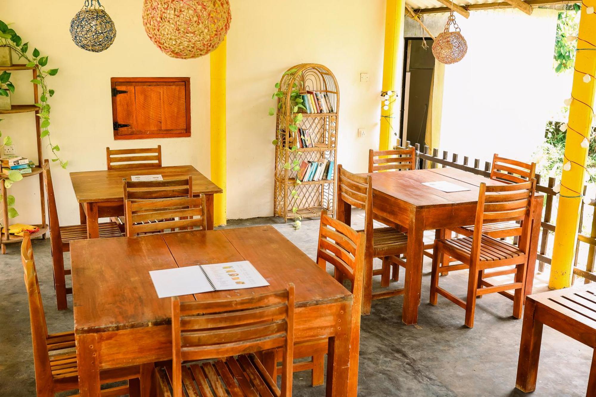 Beach Lagoon Guesthouse 坦加拉 外观 照片