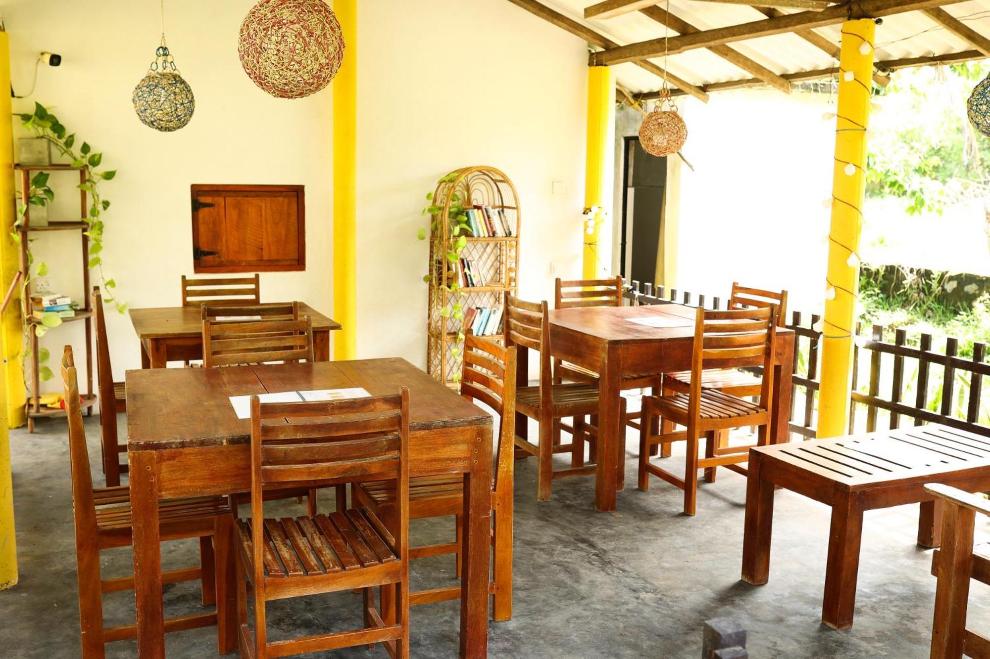 Beach Lagoon Guesthouse 坦加拉 外观 照片