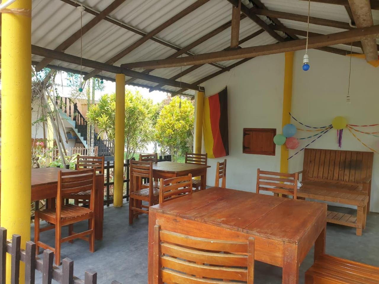 Beach Lagoon Guesthouse 坦加拉 外观 照片