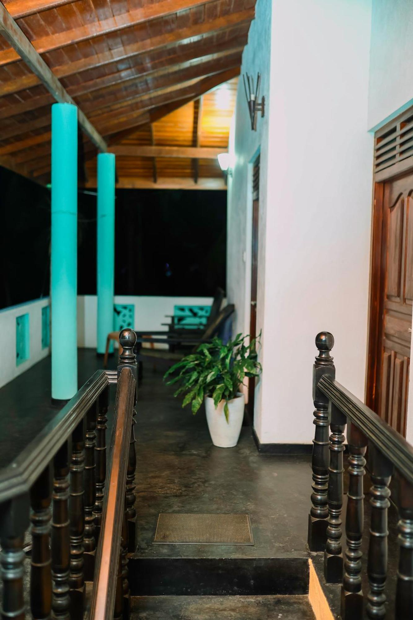 Beach Lagoon Guesthouse 坦加拉 外观 照片