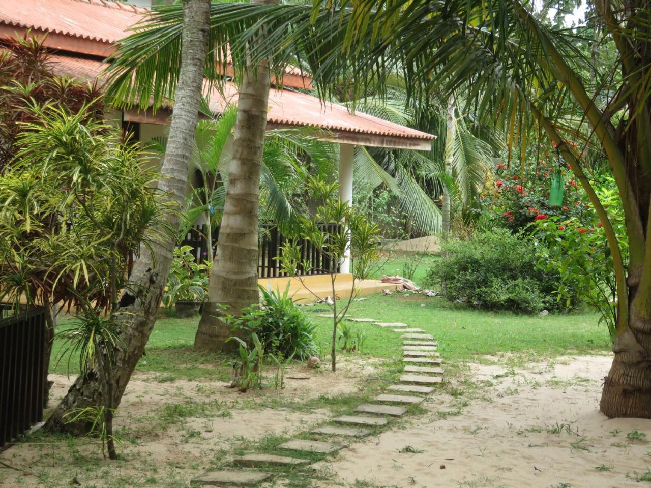 Beach Lagoon Guesthouse 坦加拉 外观 照片