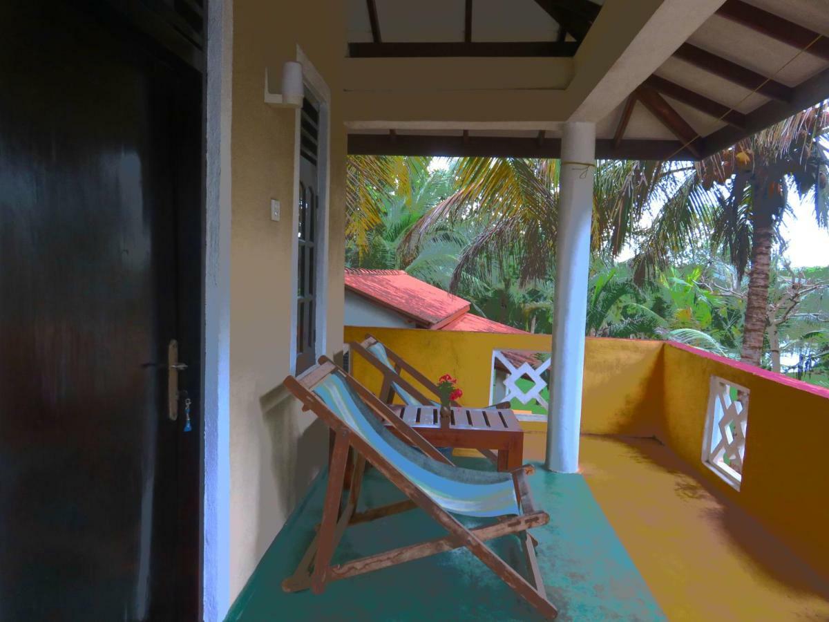 Beach Lagoon Guesthouse 坦加拉 外观 照片
