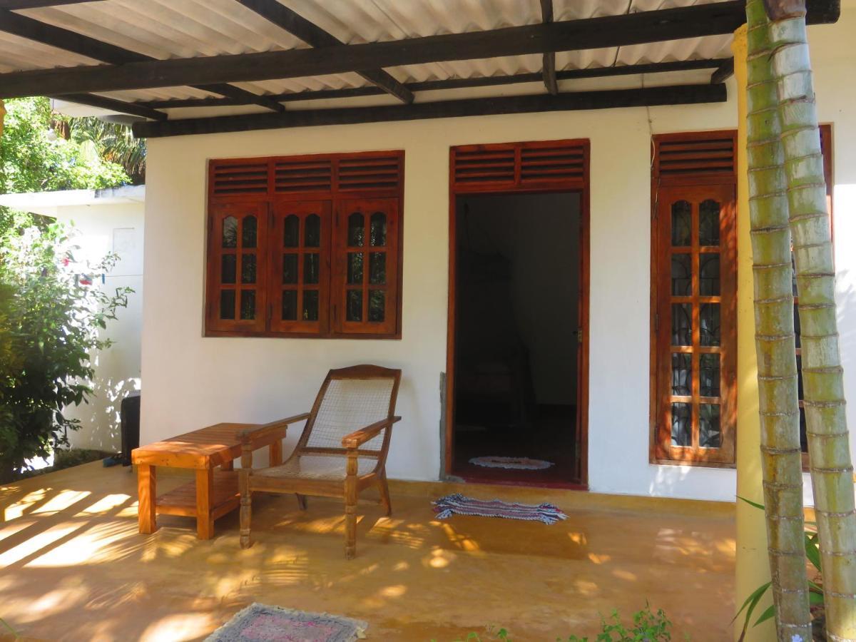 Beach Lagoon Guesthouse 坦加拉 外观 照片